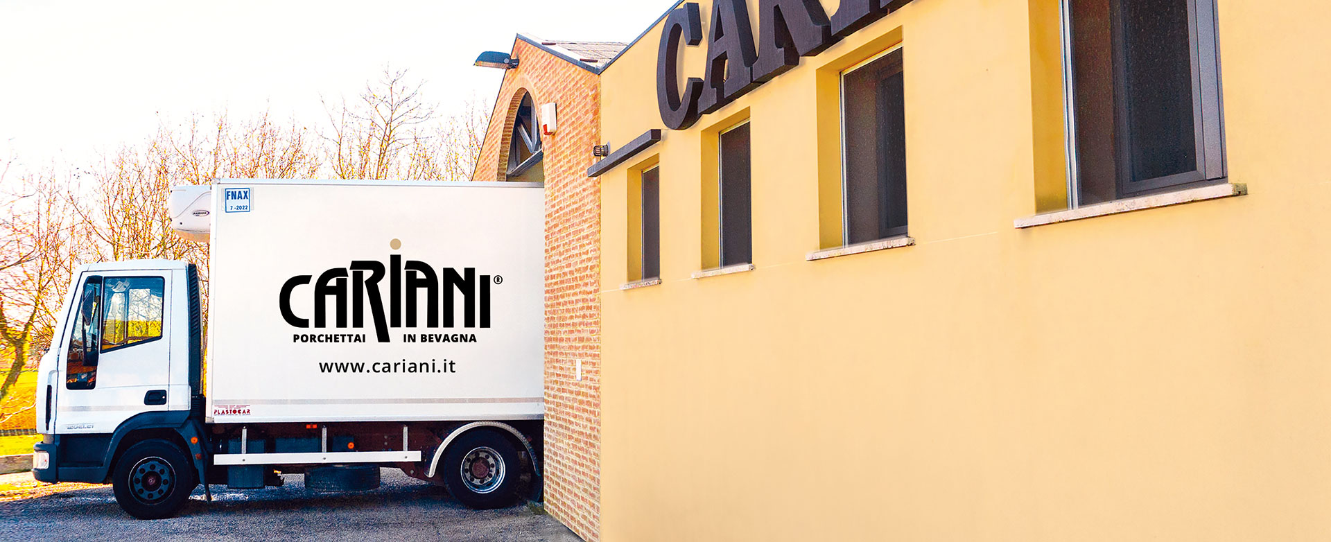 Cariani, azienda storica di produzione di porchetta artigianale con metodo tradizionale. Porchetta di Bevagna - Perugia, Umbria