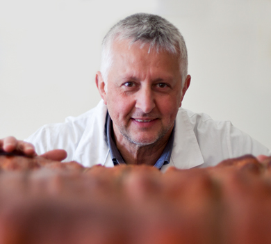 Giuliano Cariani è il produttore della porchetta umbra di Bevagna, un'eccellenza tra i prodotti tipici dell'Umbria e dell'Italia centrale