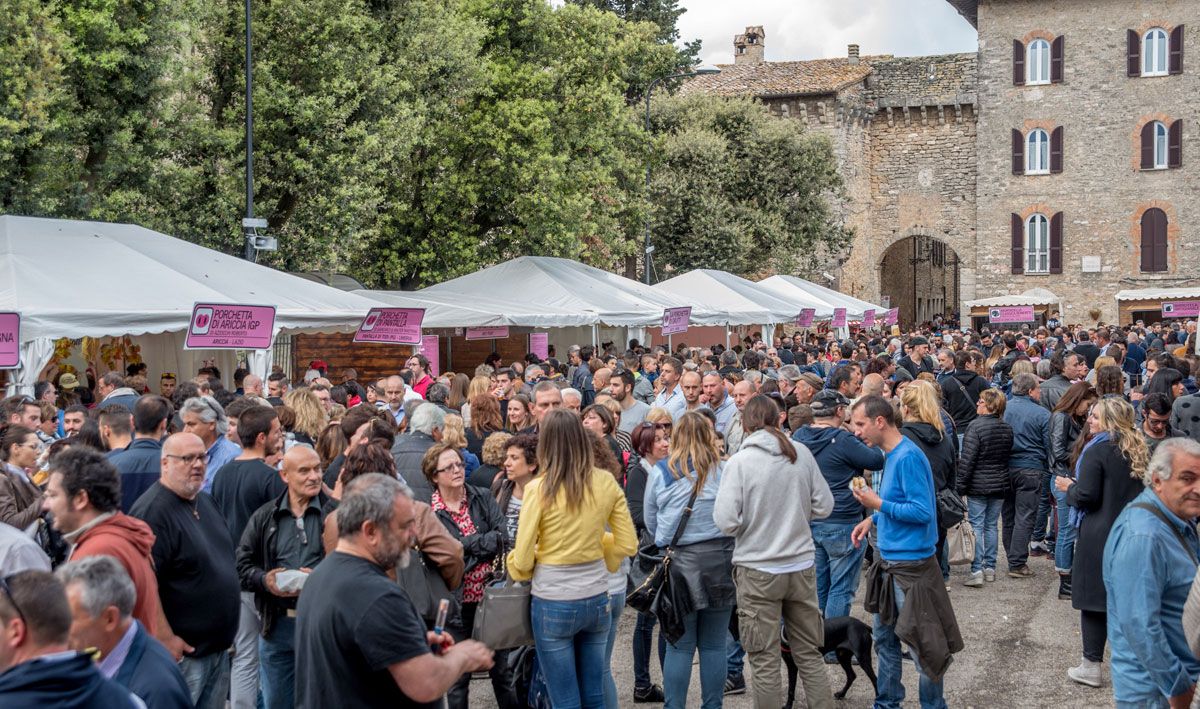 San Terenziano di Gualdo Cattaneo 17-19 maggio 2019 - Cariani vi aspetta a Porchettiamo, il festival delle porchette d'Italia